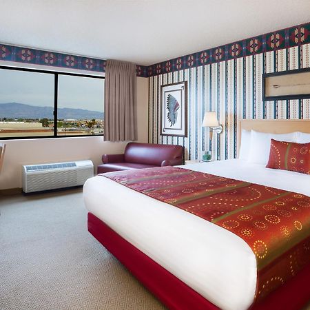 แอริโซนา ชาร์ลี ดีเคเตอร์ Hotel ลาสเวกัส ภายนอก รูปภาพ